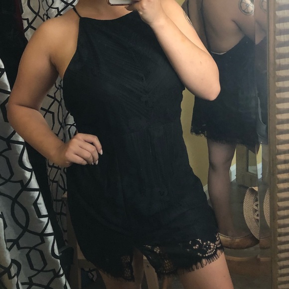 backless lace high neck dress - Picture 3 of 4